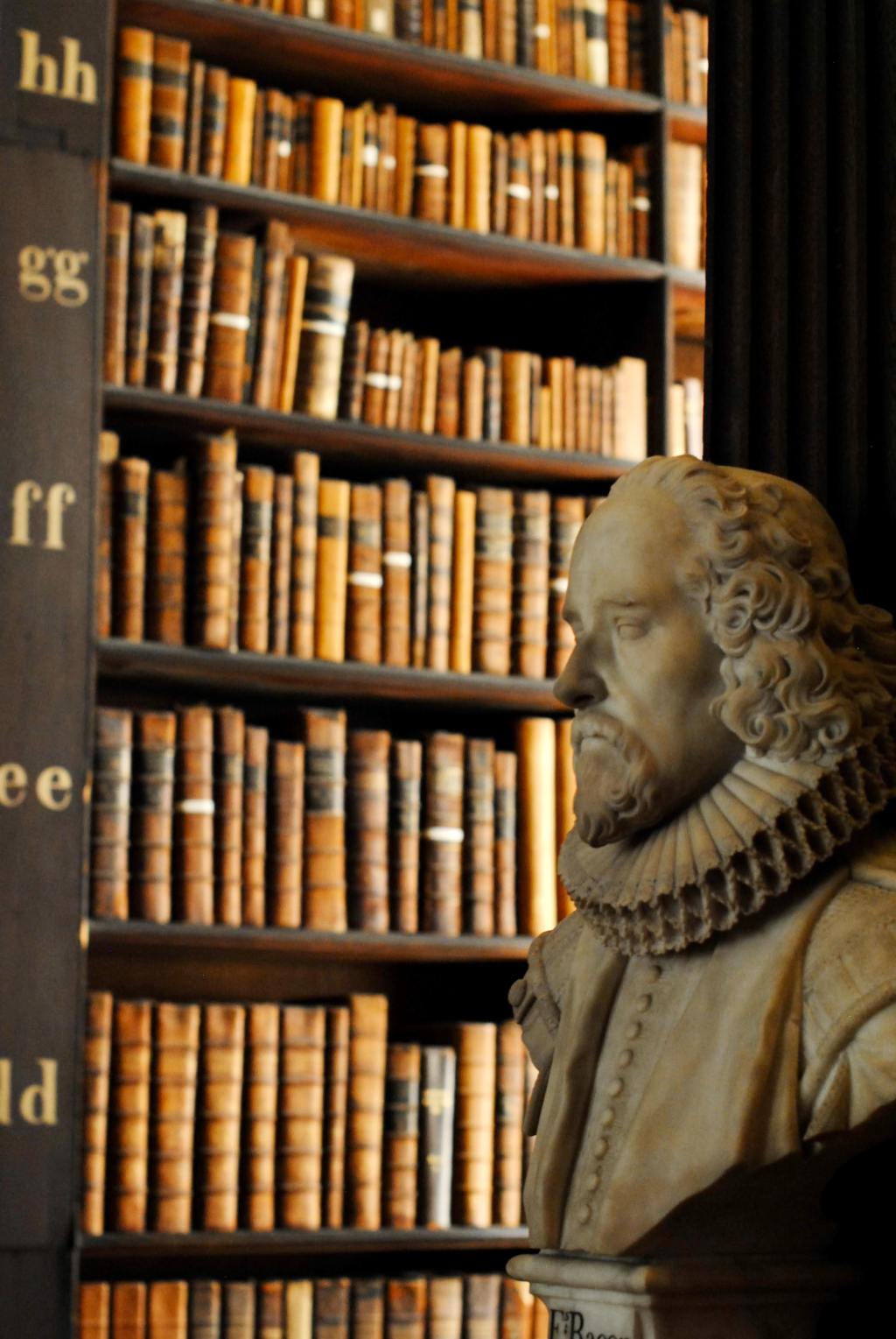 The Statue Lost to&nbsp;Fiction